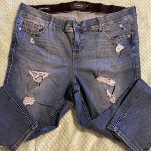 Torrid 20R bombshell skinny jeans